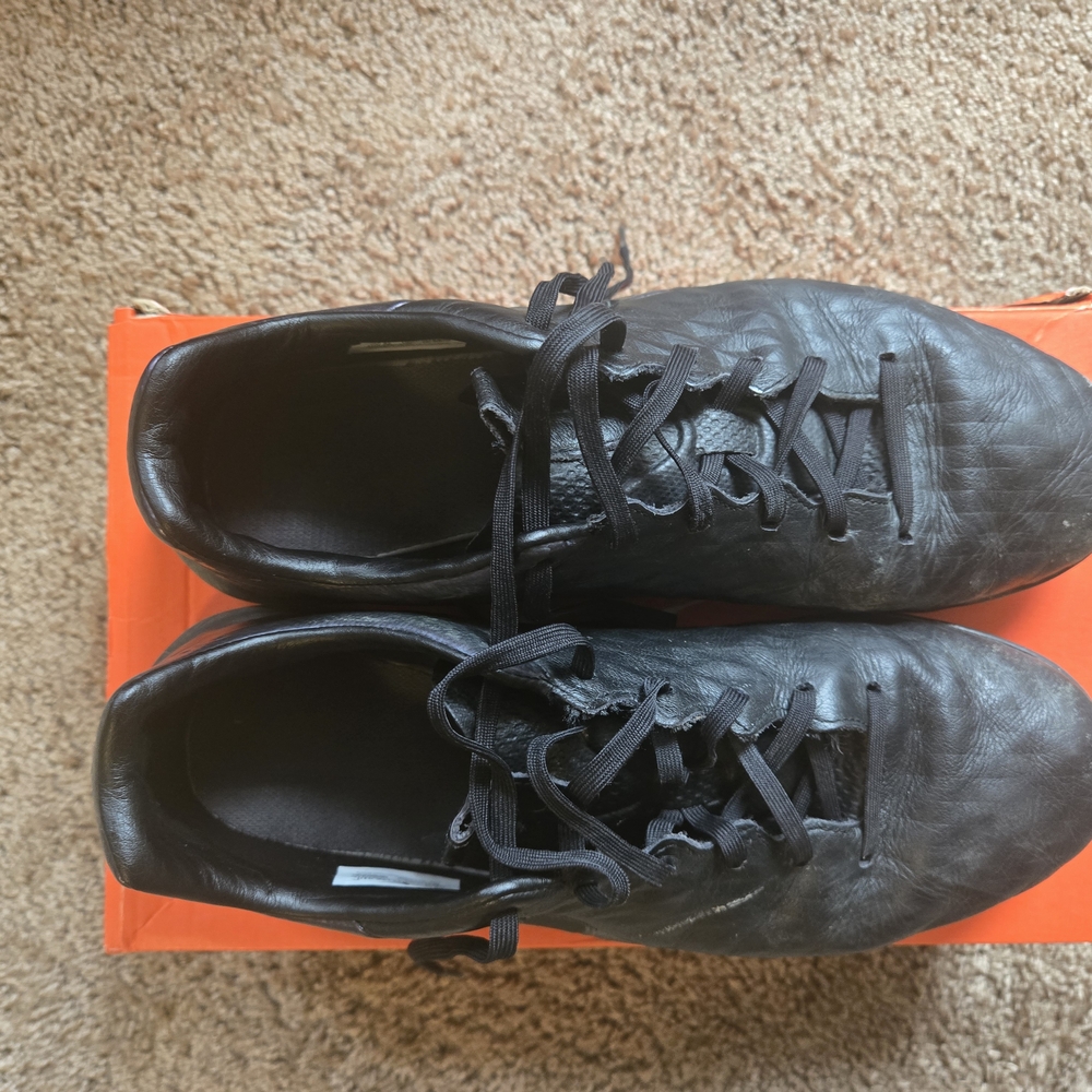 Nike Tiempo Legend 8 Pro Turf Soccer Shoes (M)